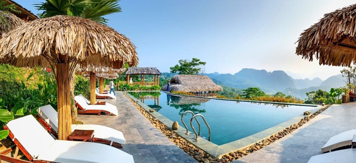 luxury hotel cliffside in the phillipines