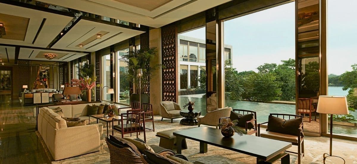 a beautiful hotel room in the best hotel in bangkok